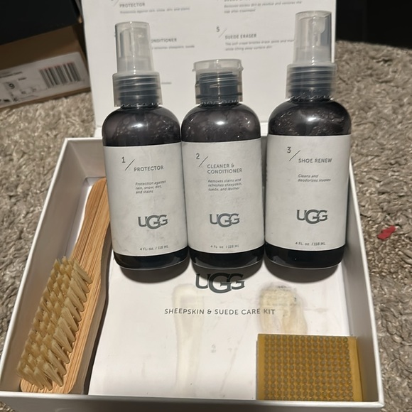 UGG 3 pairs 60 each and care kit $20
Thanks for looking
Let’s make a deal - Picture 17 of 17